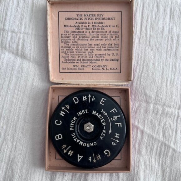 Master Key A-440 Chromatic Pitch Instrument Vintage - Picture 2 of 6